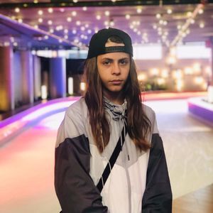 Meet your Posher, Raphael